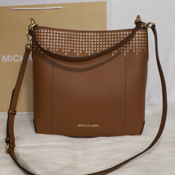 Michael Kors Handbags - Michael Kors Large Bucket Bag